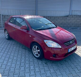 Kia Ceed 1,4i /klima/ nová STK - 3