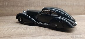 Model Mercedes Benz - 3