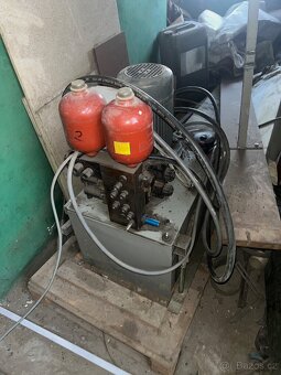Hydraulická jednotka z pily - 3