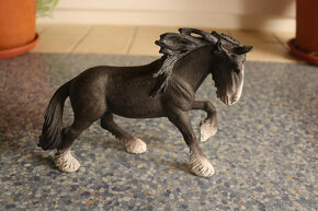 Schleich 42457 Hřebec Friského koně + 13734 Hřebec Shire - 3