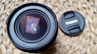 Canon eos 250d s dvěma objektivy - 3