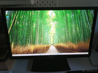 Stolní Počítač s monitorem 144hz - 3