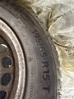 Zimní pneu 195/65 R15 - 3