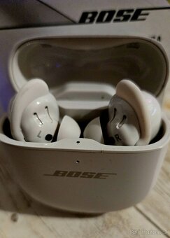 Sluchátka Bose QuietComfort Ultra Earbuds - 3