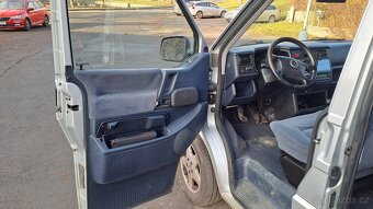 VW T4 Caravelle, 2002, 2,5 111kW - 3