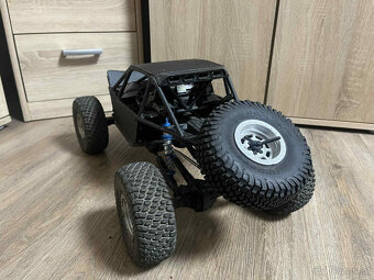 Axial RR10 Bomber 2.0 4WD 1:10 RTR - 3