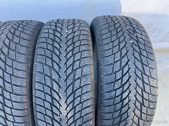 205/55R17 WR SNOWPROOF P 95V XL zimní pneu 8mm - 3