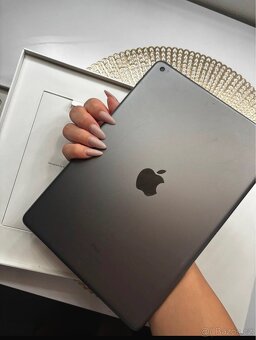 iPad 9. generace 10.2” (2021) 64GB – skvělý stav - 3