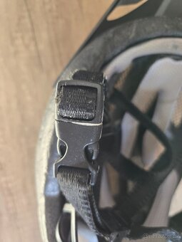 CYKLISTICKÁ HELMA CRIVIT - 3