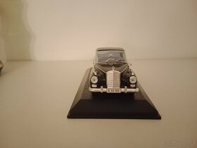 MODEL MERCEDES 300 LANDAULET - 3