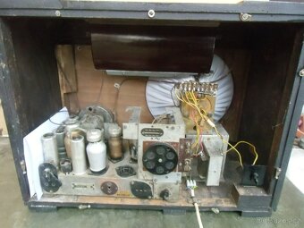 Staré rádio Philips Sonata - 3