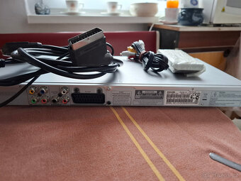 Prodám dvd Philips,video Panasonic - 3