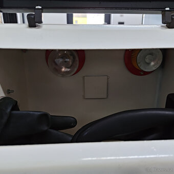 Stolní pískovací box - 3