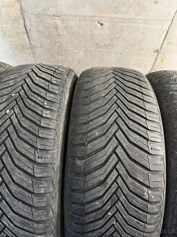 Michelin Crossclimate 225/55/17 - 3