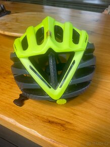 Helma poc ksyrium pro mips L - 3