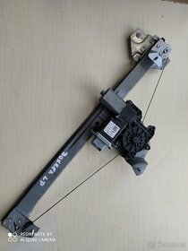 Dacia Dokker-stahovačka okna - 3