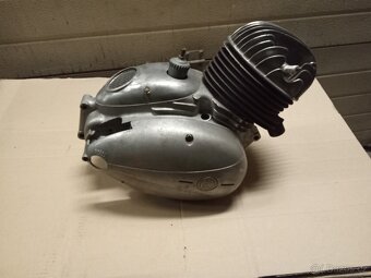 Motor na Čz 150 prodám - 3