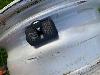 Prodám - Sadu Alu disků RIAL R16, 5x118, ET50 včetně TPMS - 3