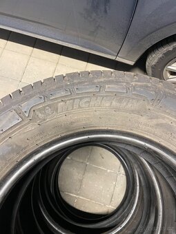 Michelin AGILIS 225/65 15 C - 3