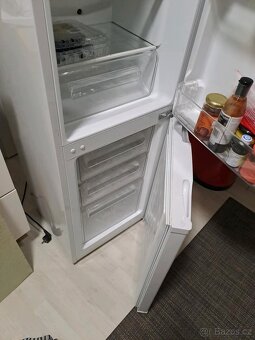 nová A++ 144cm moderní lednice s mrazákem - 3