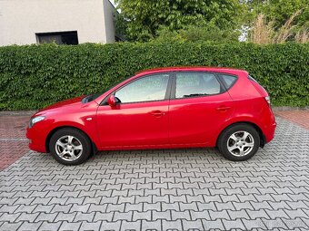 Hyundai i30 1,4 16V 80kW - klima - tažné zařízení. - 3