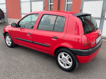 Renault Clio 1.2 16v TechRoad - 3