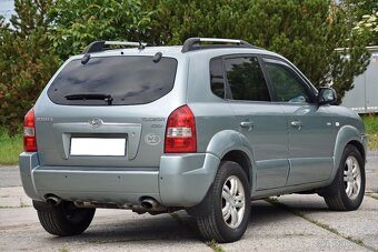 Hyundai Tucson 2.0 CRDi 16V 6st 4WD, DKLIMA, ALU, PDC, ČR - 3