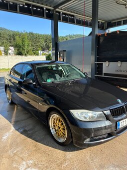 BMW E90 318i • N46B20B • 95 kW • atmosféra - 3