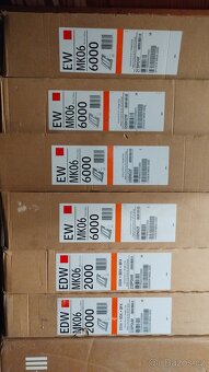 Střešní okna VELUX GGL MK06 3066, 78x118 dřevěné+ olemování - 3