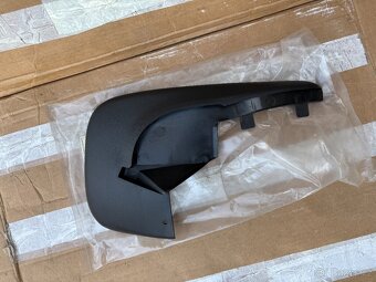 Přední zástěrka Felicia (original ŠKODA) - 3