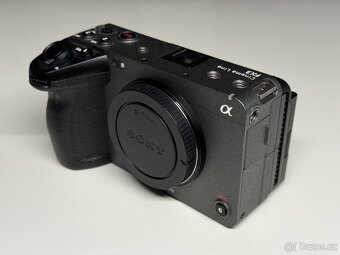 Sony FX3, 6× neoriginální baterie - 3