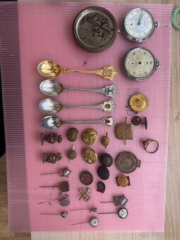 Odznaky,lžičky,hodinky(cibule) - 3