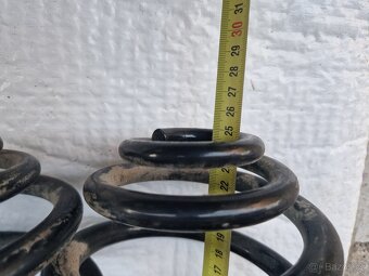 BMW e30 e46 zadní pružiny - 3