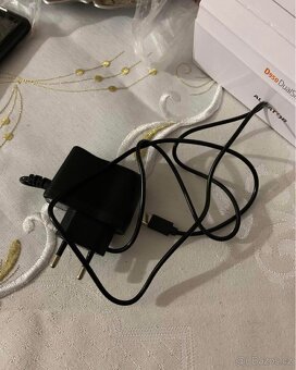 Tlačítkový telefon aligátor - 3