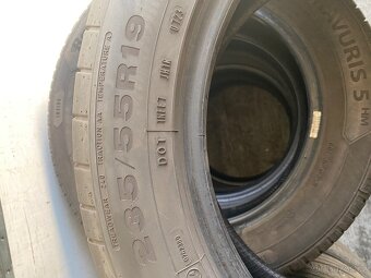Dunlop 235/55 R19 - 3
