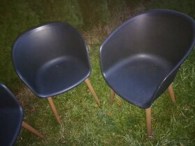 Židle plastovo dřevěné 4 kusy cena celkem 999 Kč - 3