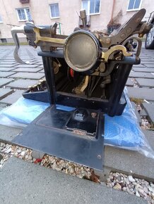 Psací stroj Remington - 3