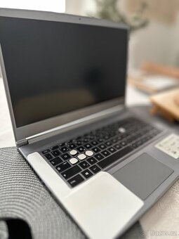 MSI Creator 15M A9SD-084IT - používaný - 3