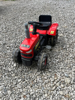 Velký šlapací červený traktor - 3