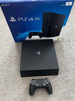 Sony Playstation 4 PRO 1TB dva ovladače - 3