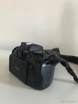 Fotoaparát značky Nikon - 3