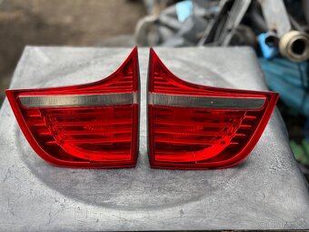 ZADNÍ SVĚTLA BMW - 3
