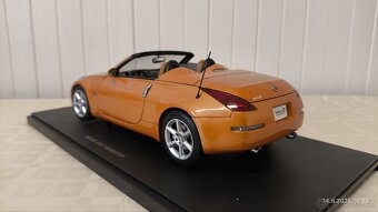 Model Nissan 350 Z Roadster Sunset Orange, Autoart 1:18 - 3