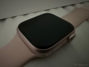 Apple Watch s9, 41mm růžové - 3