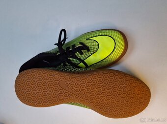 Sportovní obuv - sálová Nike - 3
