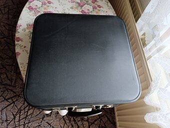 Kufříkový psací stroj Consul 2223 - 3