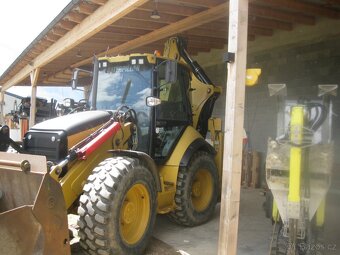 Traktor bagr - 3
