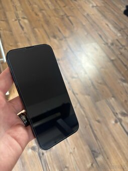 iPhone 13 - 3