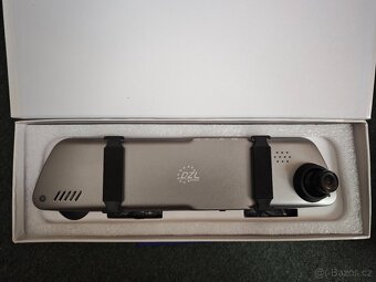 autokamera v zrcátku - 3