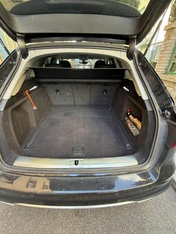 Audi A4B9 - 3